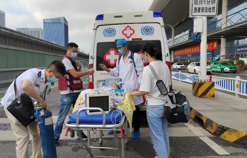 宁武县救护车出租公司